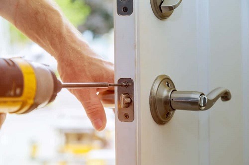 Các nguyên nhân bạn nên gọi thợ mở khóa cửa tại nhà