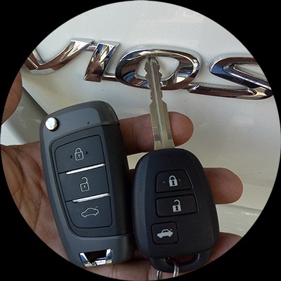 Làm Chìa Khóa Xe Toyota Vios Thái Mỹ Chính Hãng